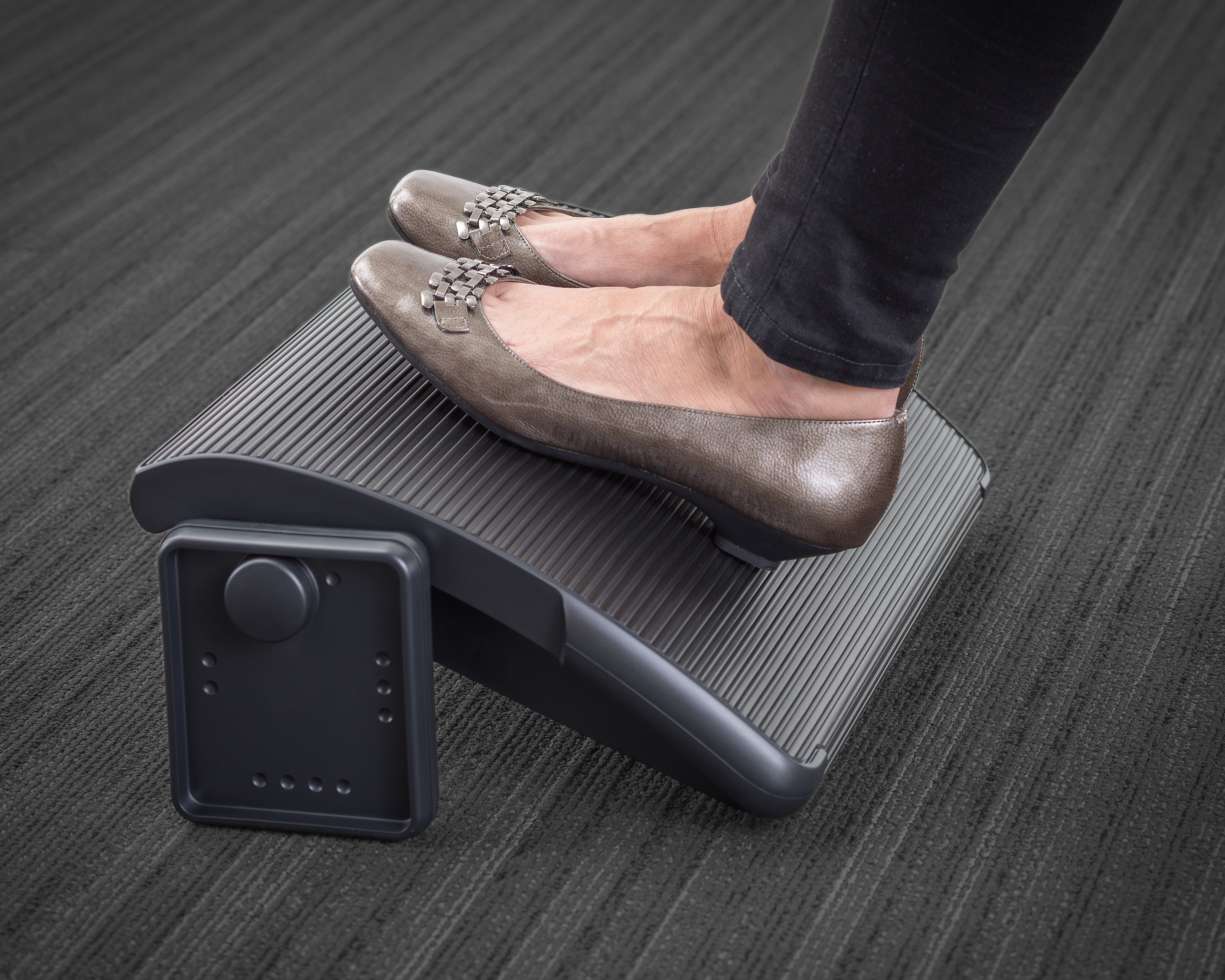 Steelcase 調整式フットレスト